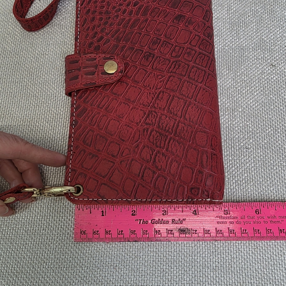 Planner Perfect Red Croc Embossed Leather Traveler’s Notebook Wallet & Crossbody - Picture 10 of 12